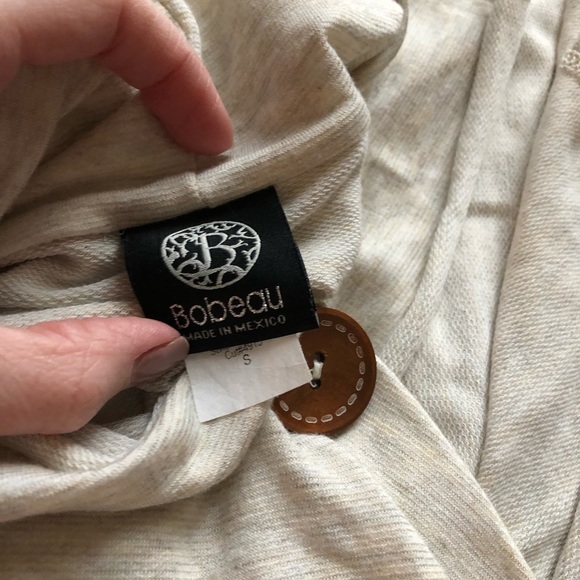 Cream wrap top - Picture 3 of 4